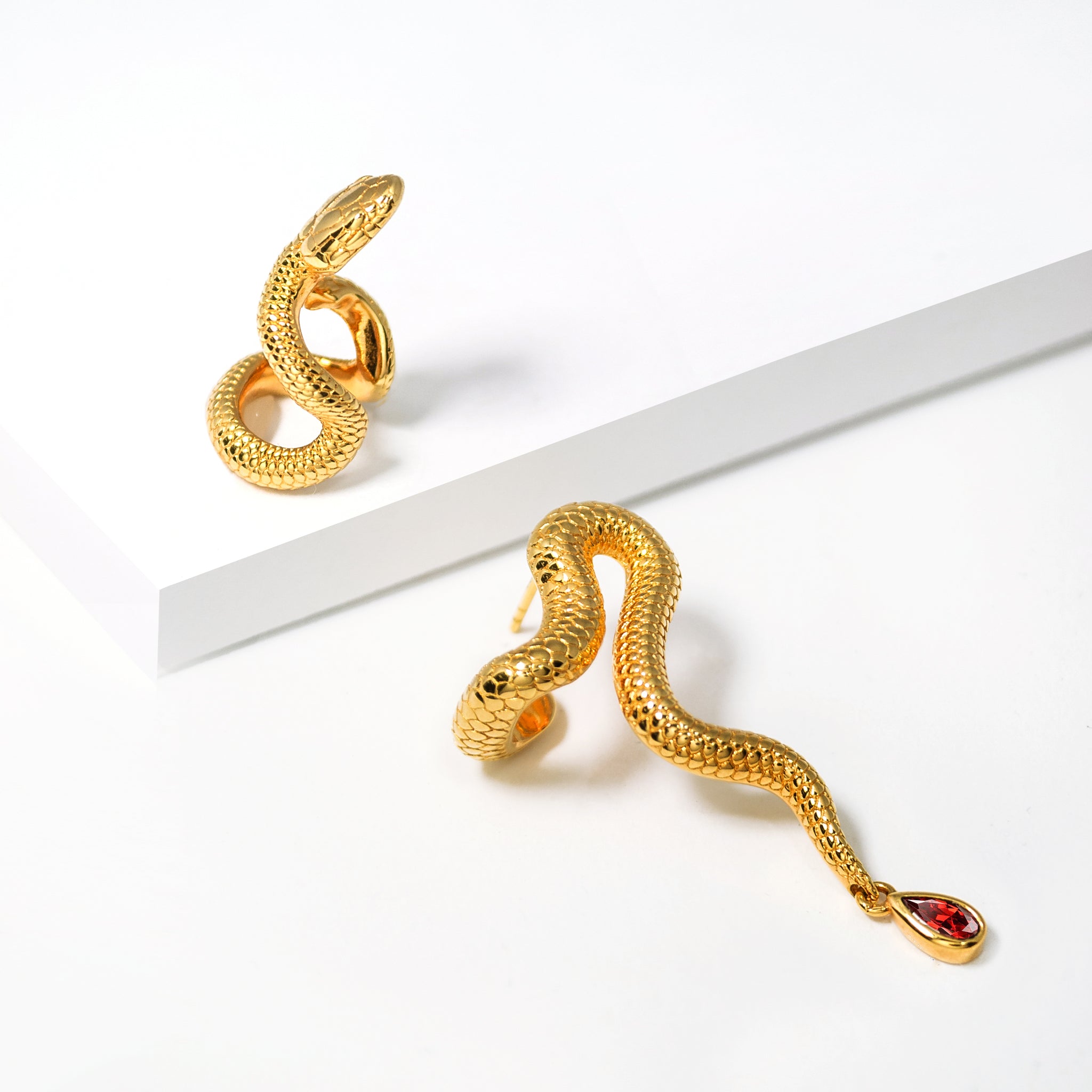 Snake Ear Cuff, Snake Earrings, Serpent Earrings, Gothic Earring, hot Gothic Jewelry, Serpent Ear Cuff, Animal Earring, Snake Jewelry, Jewelry