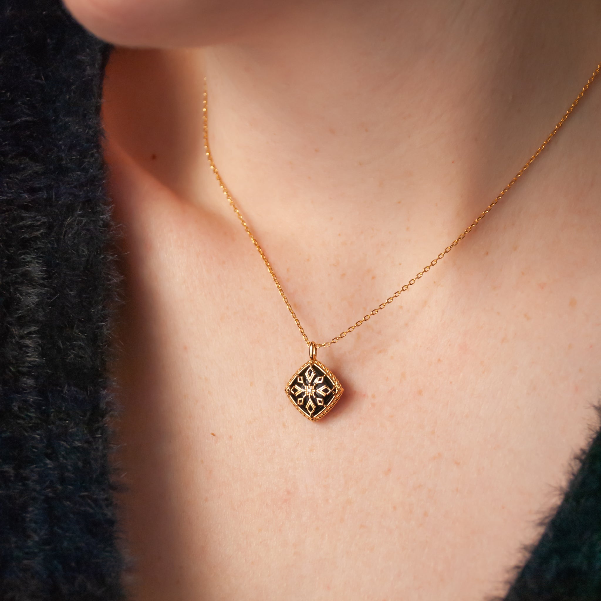 Diamond Black Agate Pendant Gold Necklace – MARIE JUNE